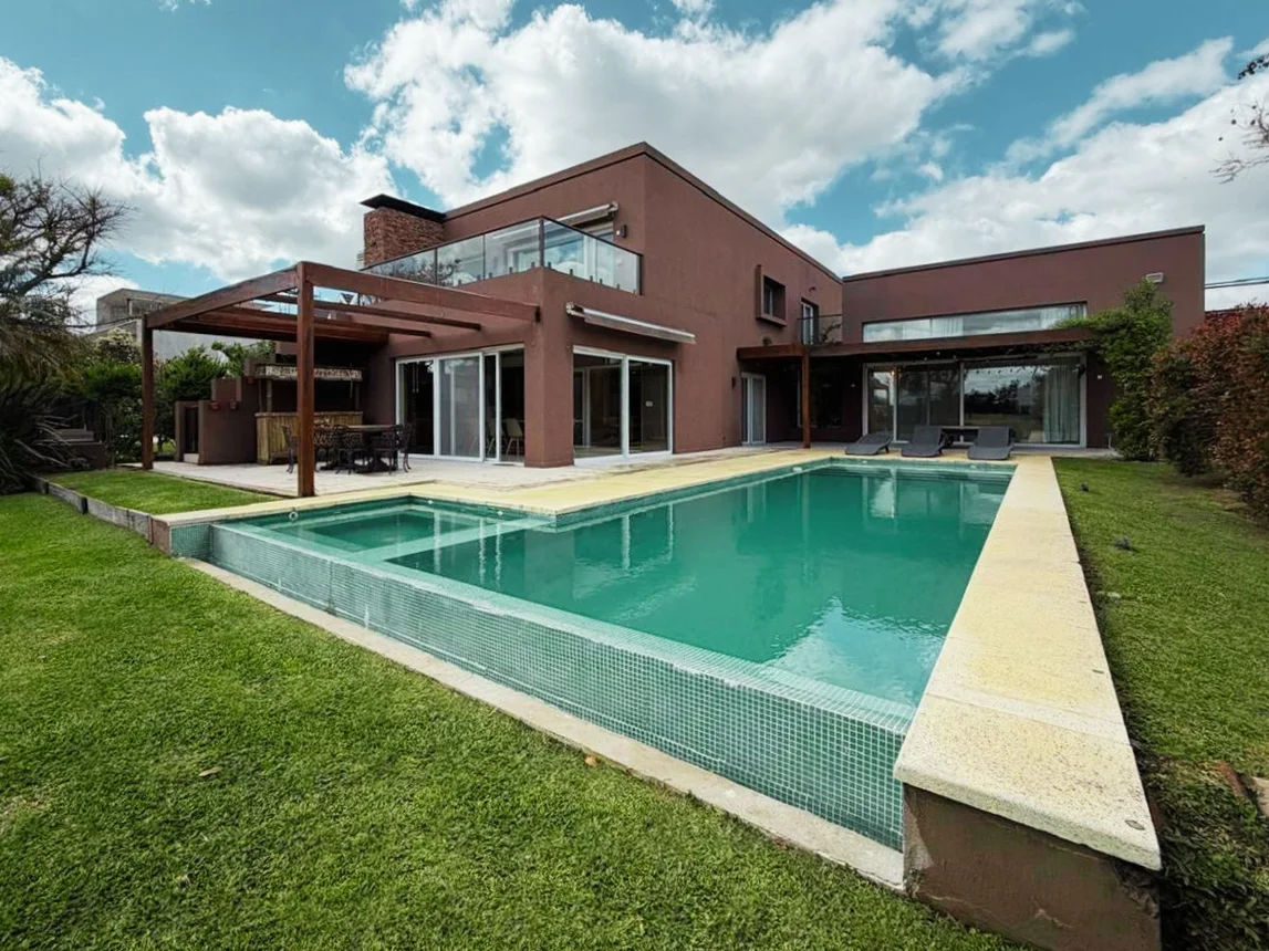 Casa en alquiler en Nordelta