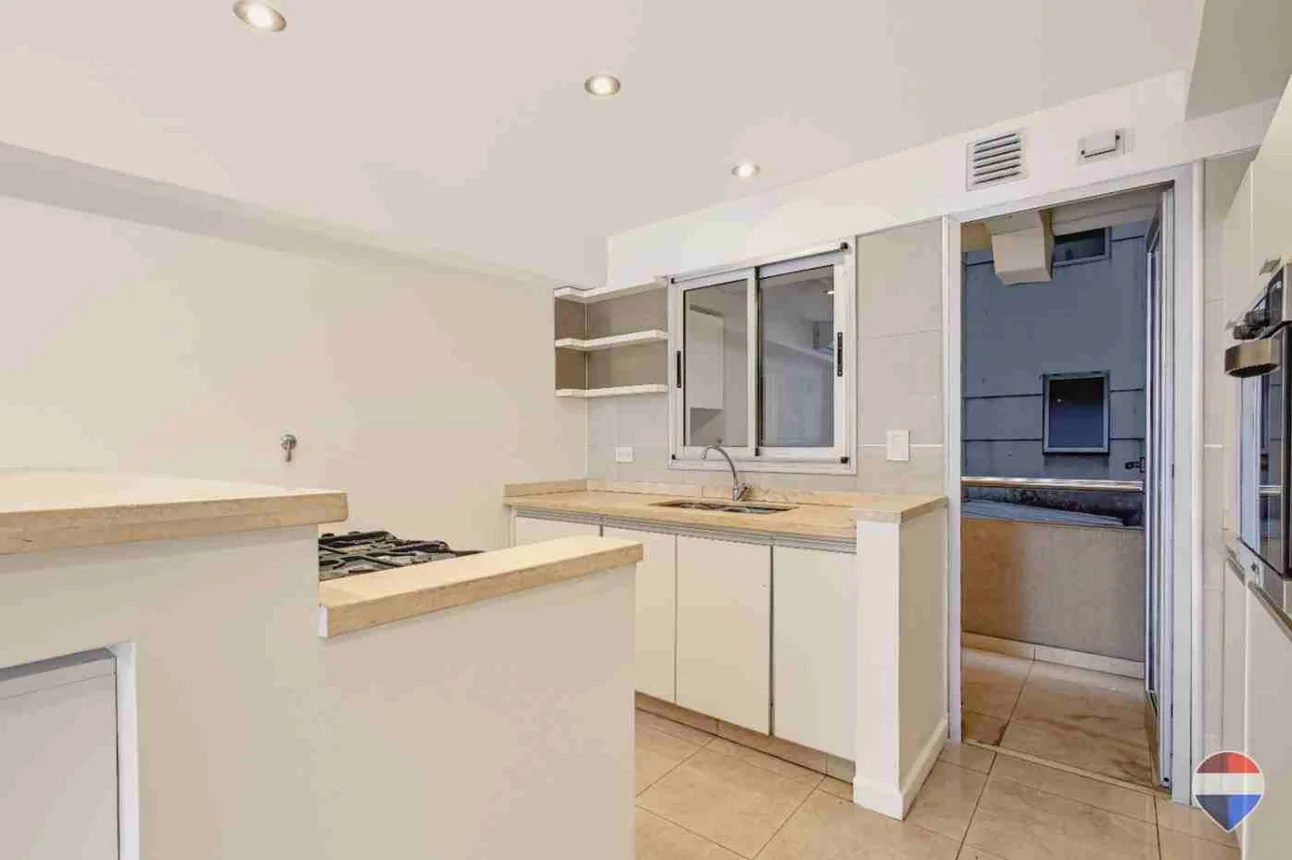 Semipiso de 4 ambientes en venta en Avellaneda, San Martín 800, foto 2