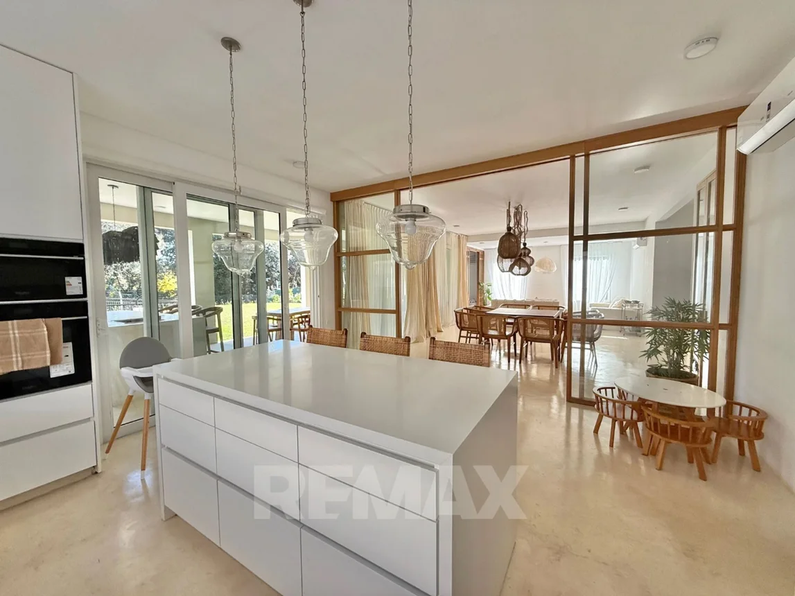 Casa en venta en Pilar
