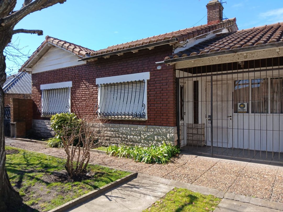 Venta Chalet 4 amb. + depto.  Barrio Caisamar, MdP