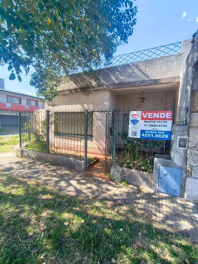 Casa de 4 ambientes en venta en Quilmes, Entre Ríos 1300