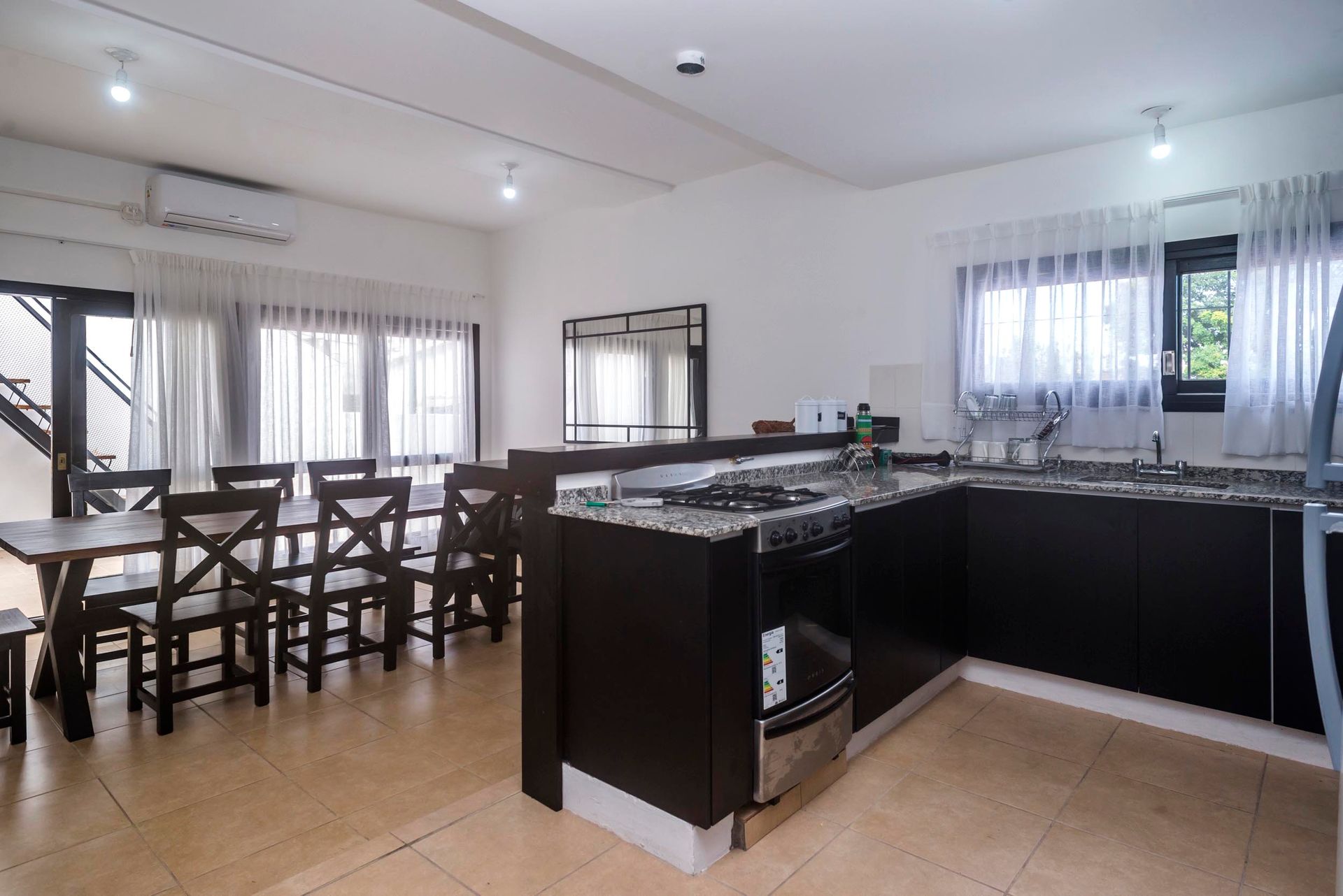 DEPARTAMENTO 5 DORMITORIOS VENTA MACROCENTRO - foto 4