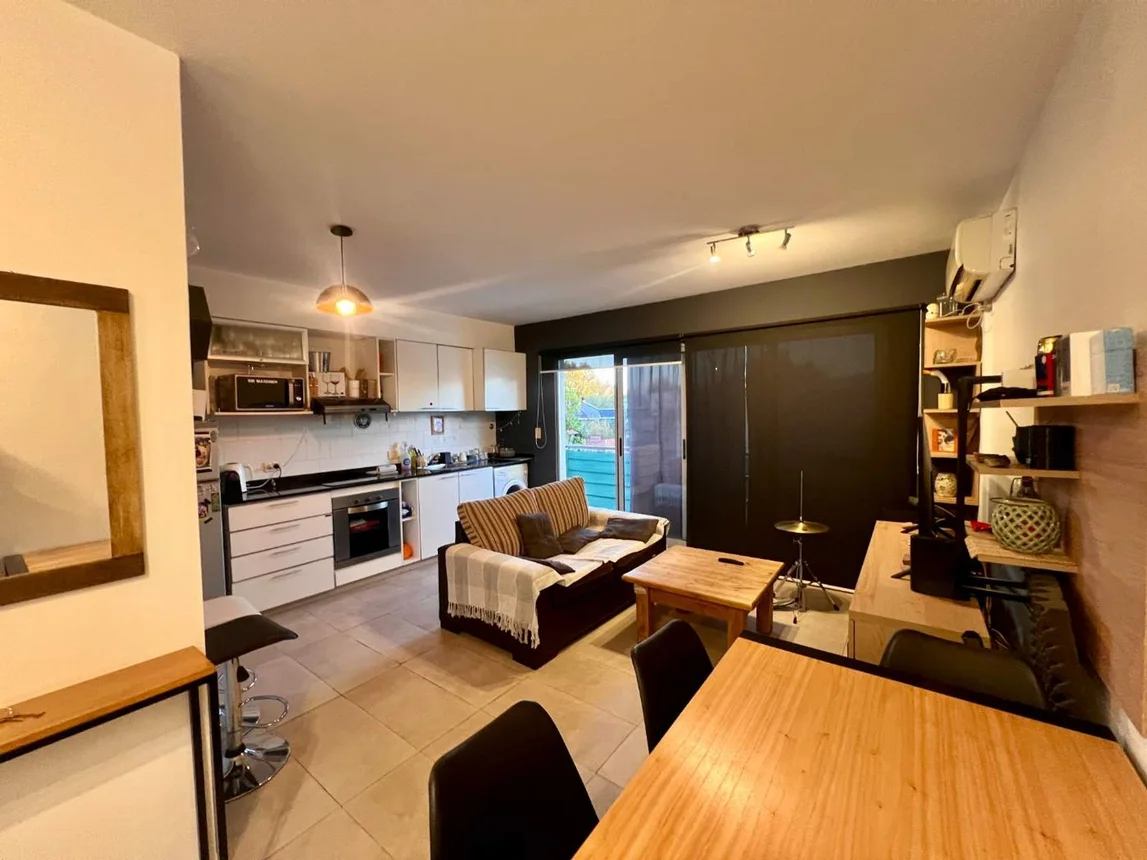 Departamento de 2 ambientes en venta en Banfield, Tomás Godoy Cruz 400, foto 2