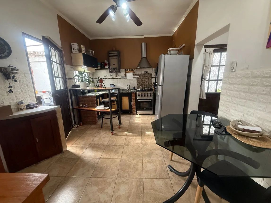 Casa de 7 ambientes en venta en Sarandí, Teniente Coronel Magan 300, foto 5