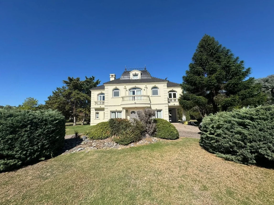 Casa de 7 ambientes en alquiler en Pilar, Ruta 25 Km 12 0