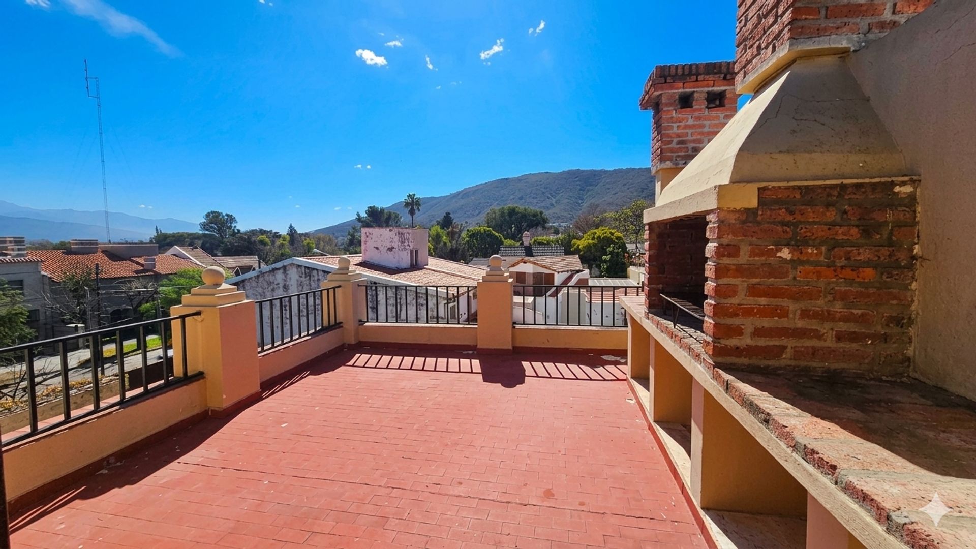 CASA EN VENTA TRES CERRITOS 3 DOMITORIOS Y PILETA - foto 4