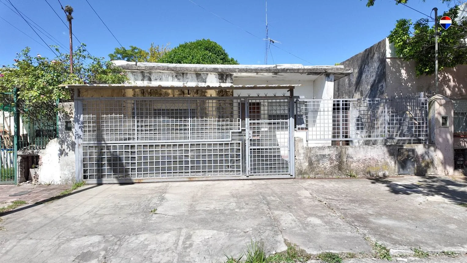 Casa de 3 ambientes en venta en Quilmes, Monroe 900