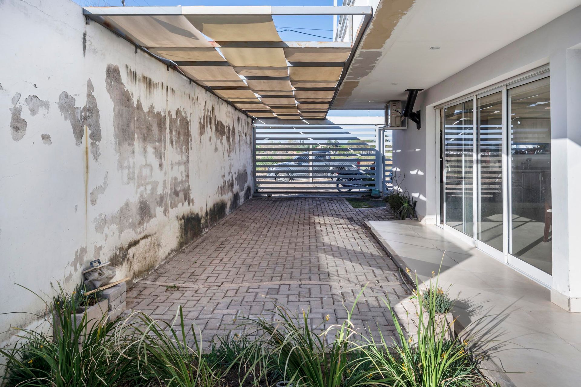 CASA 3 DORMITORIOS VENTA GRAND BOURG APTA CREDITO - foto 20