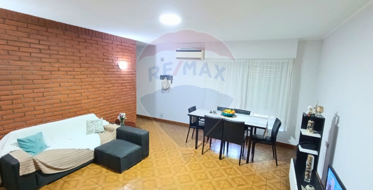 Foto 3 — VENTA CASA 4 AMBIENTES PATIO COCHERA QUILMES OESTE
