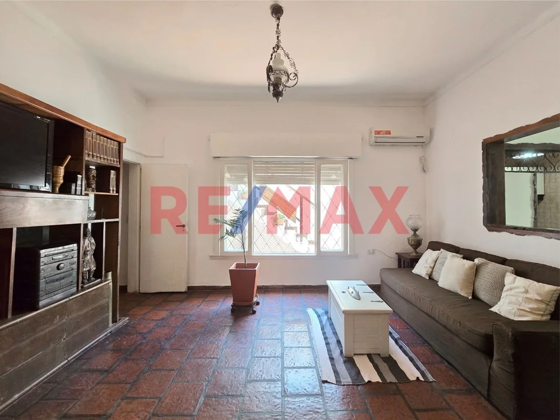 Casa en venta en Castelar, foto 3