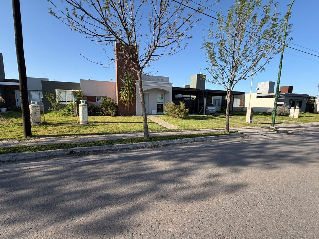 VENTA CASA 3 DORMI EN RESERVA TAJAMAR ALTA GRACIA