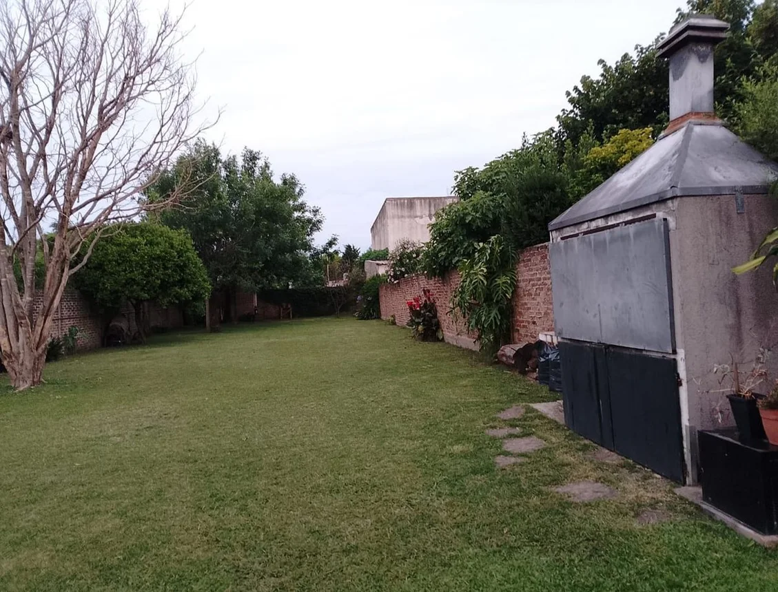 Casa en venta en Claypole, Deán Funes 900