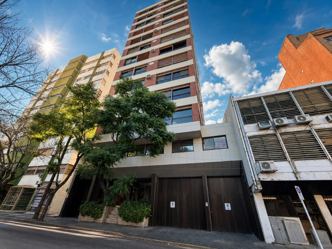 Departamento de 5 ambientes en venta en Quilmes, Alem 400