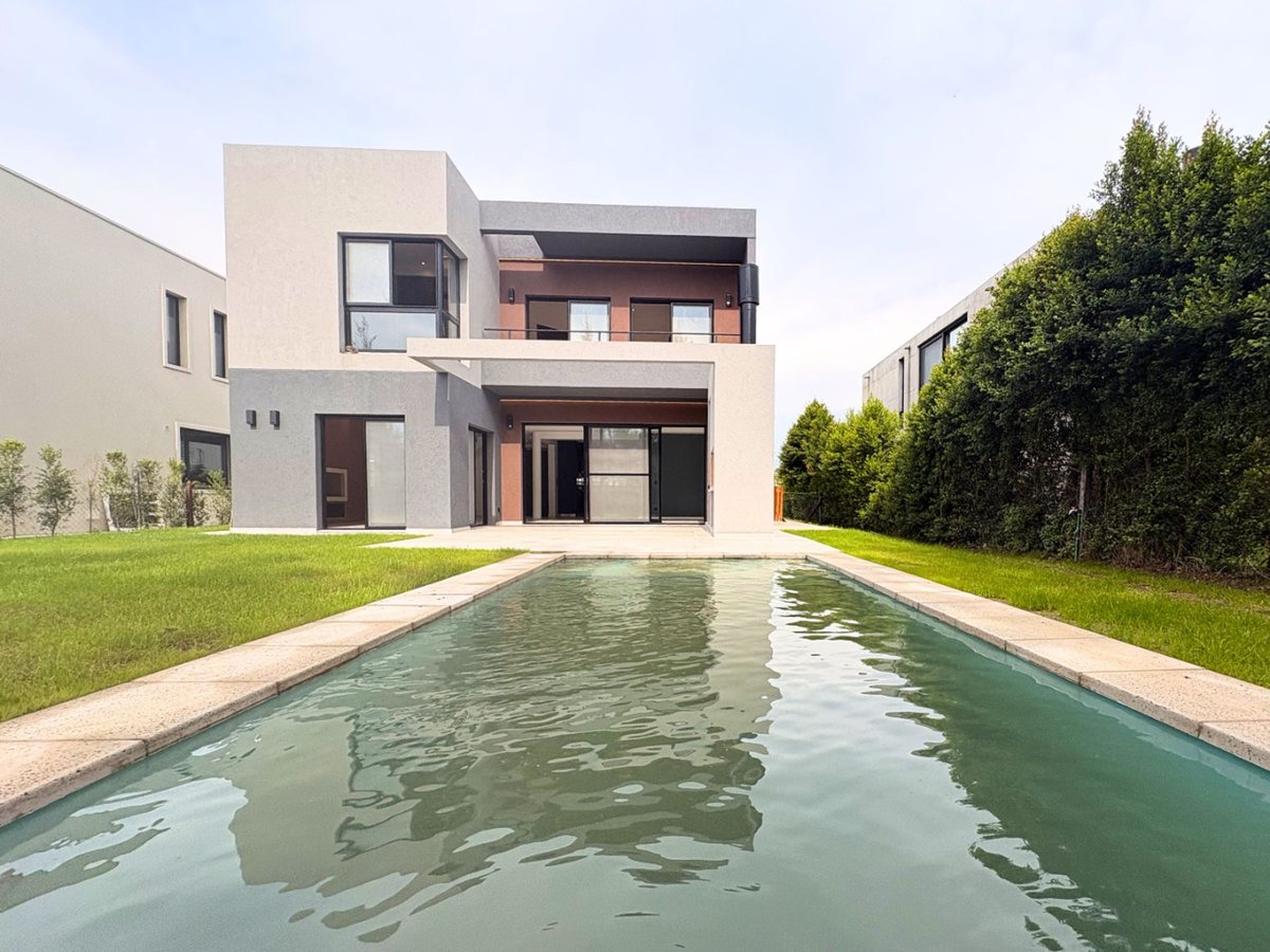 Foto 5 — VENTA CASA 6 AMBIENTES CASTAÑOS NORDELTA
