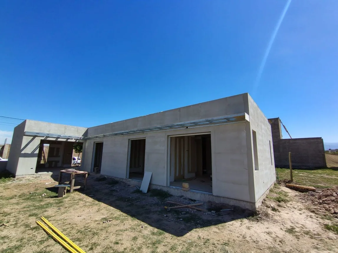 Casa en venta en Guaymallén, foto 2