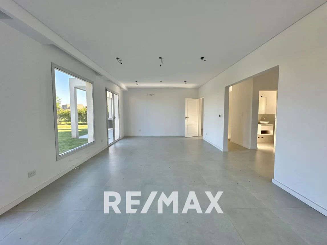 Casa en venta en Belén de Escobar, foto 2