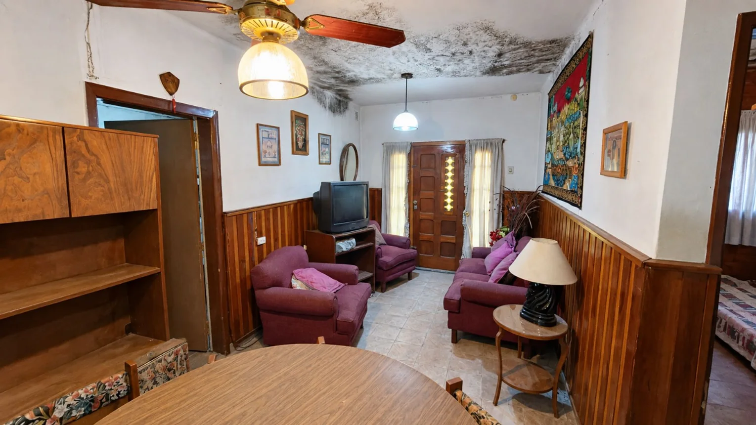 Casa de 8 ambientes en venta en Remedios de Escalada, Colón 2900, foto 3