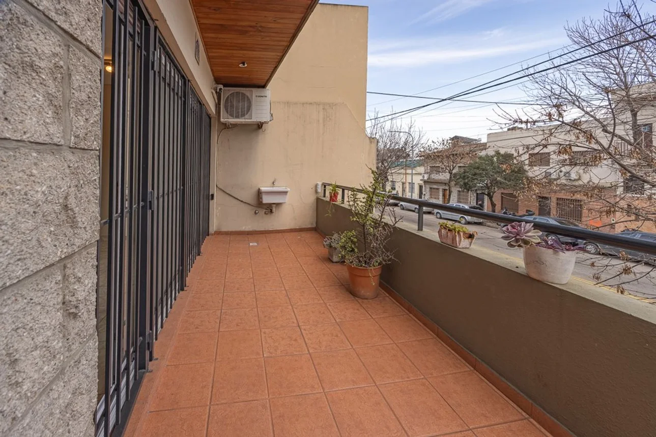 Semipiso de 3 ambientes en venta en Parque Avellaneda, Calle General Eugenio Garzon 4700