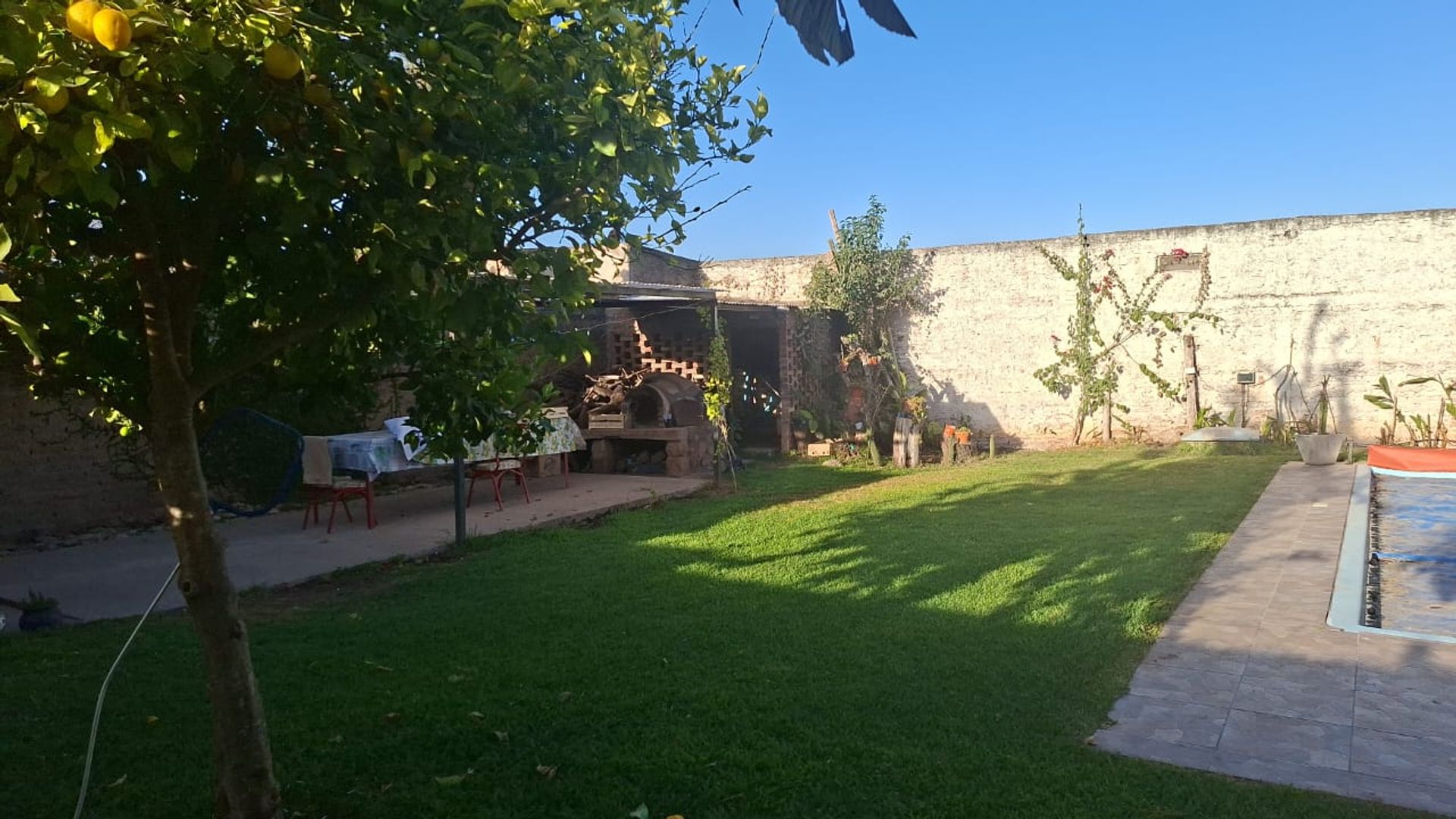 VENTA CASA C/PILETA EN CORONEL MOLDES RUTA 68 - foto 2