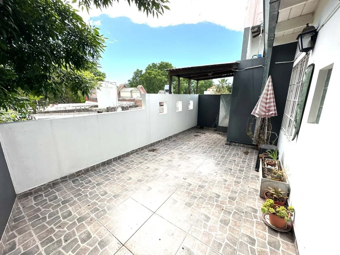 PH de 4 ambientes en venta en Bernal Este, Cerrito 0, foto 2