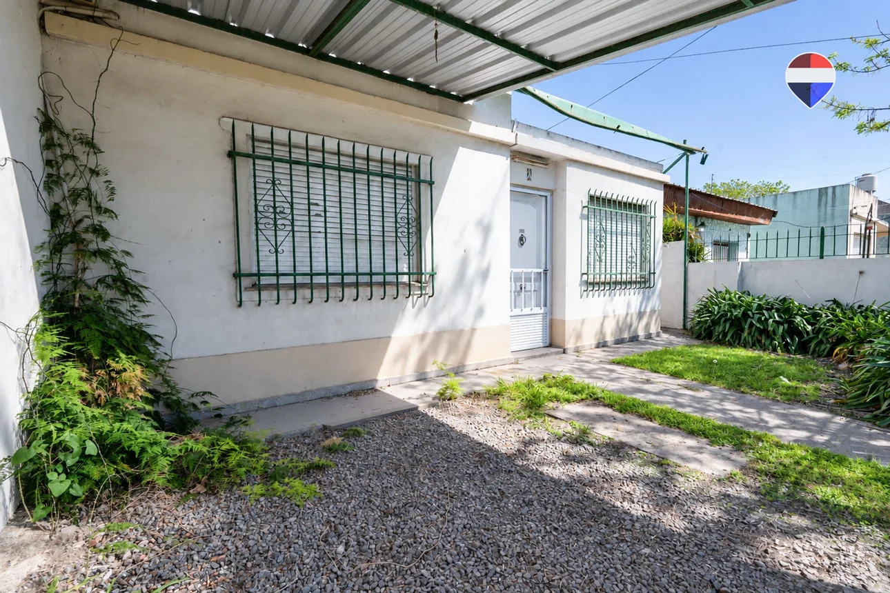 Casa de 4 ambientes en venta en Longchamps, Presidente Quintana 1100