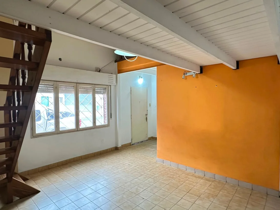 PH en venta en Piñeyro, Giribone 600