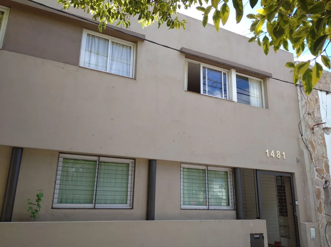 Departamento en alquiler en La Plata, 74 E/ 24 y 25 1400