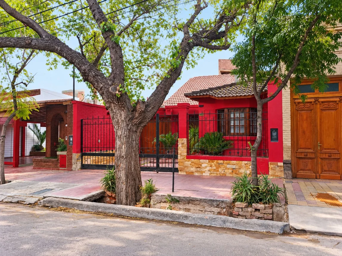 Casa de 8 ambientes en venta en Mendoza, Alpatacal 1700, foto 3