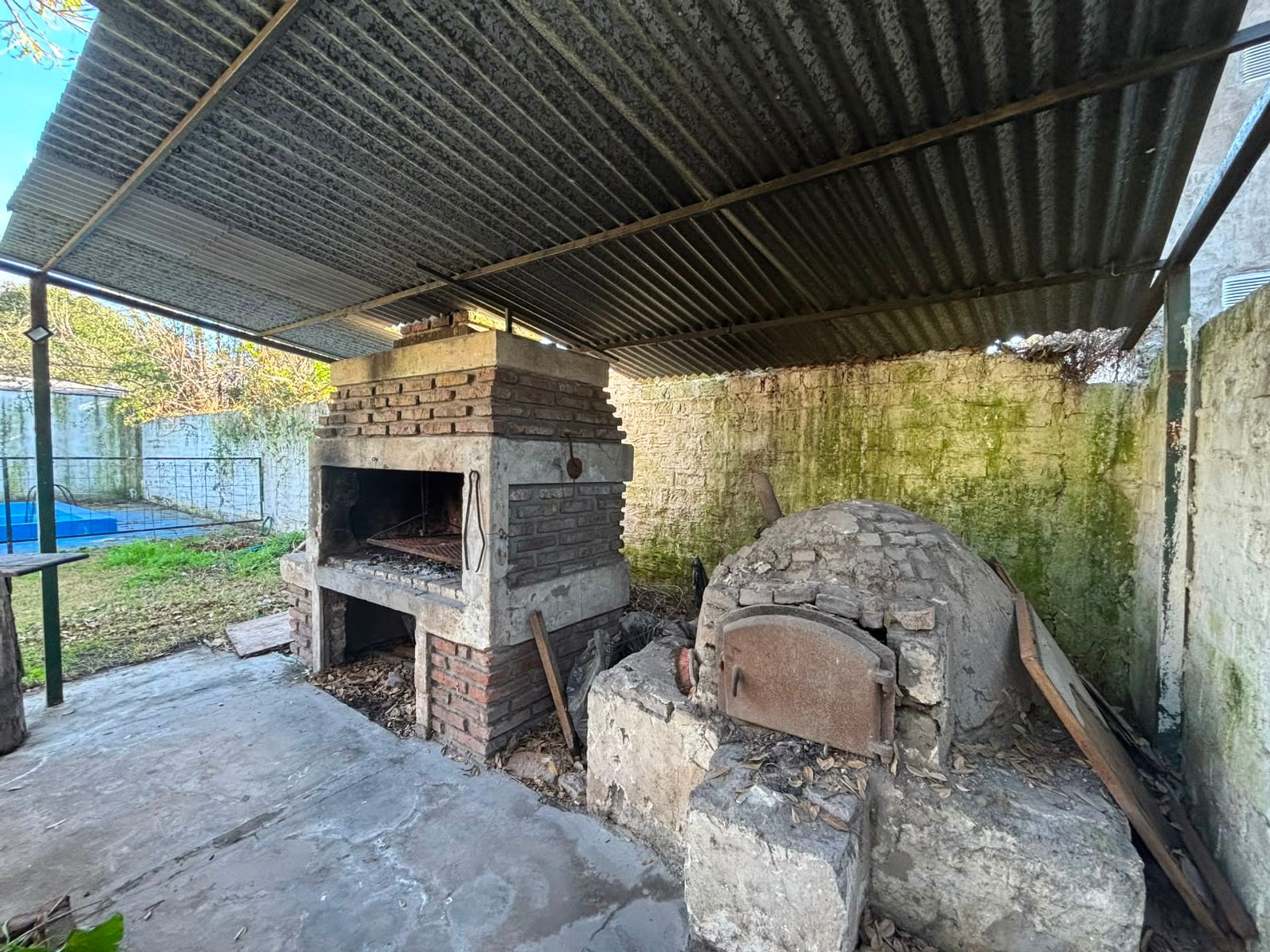 Foto 4 — MERLO VENTA CASA CON QUINCHO Y PILETA