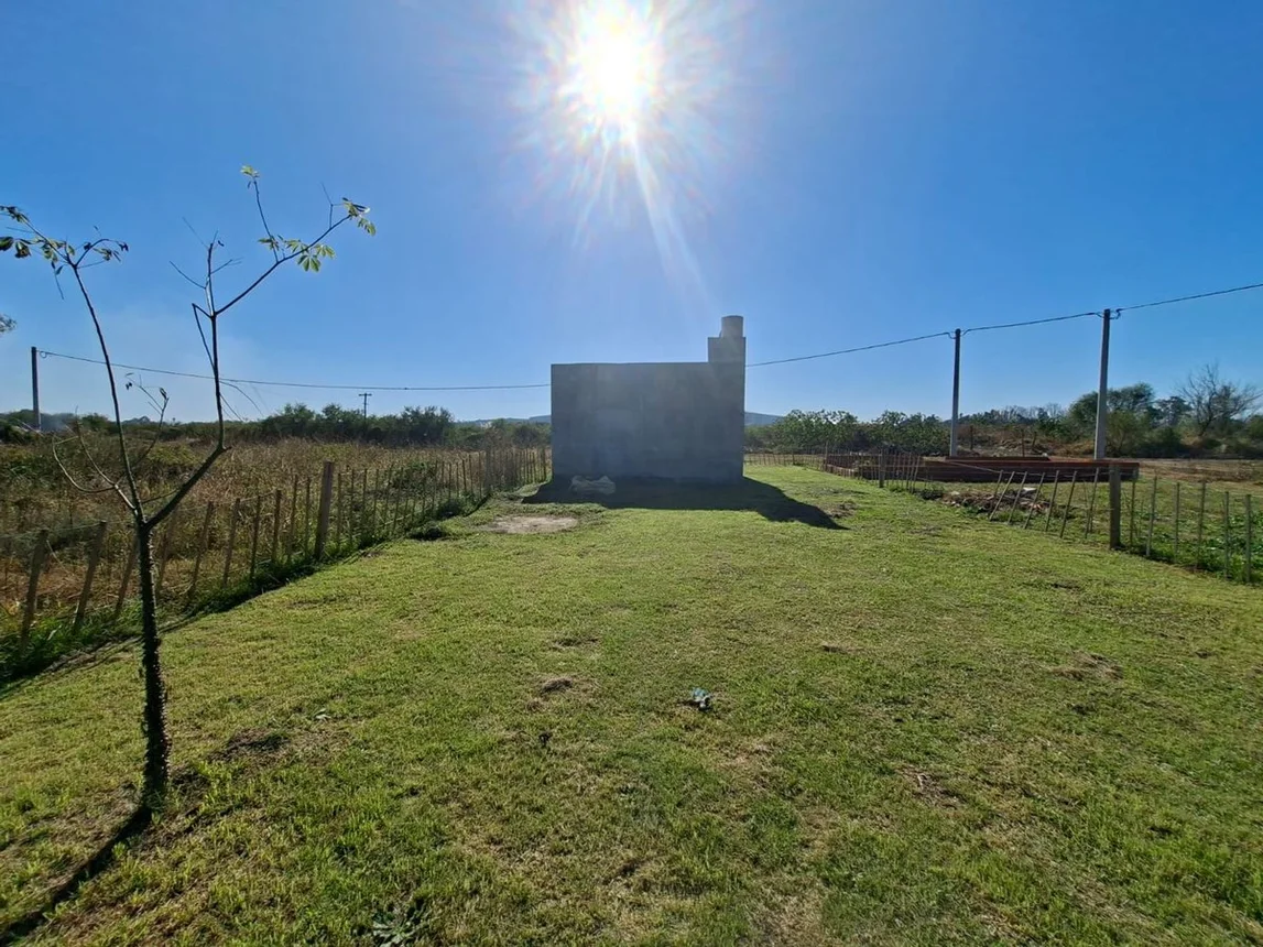 Monoambiente a terminar, gran terreno, santo tomé, foto 5