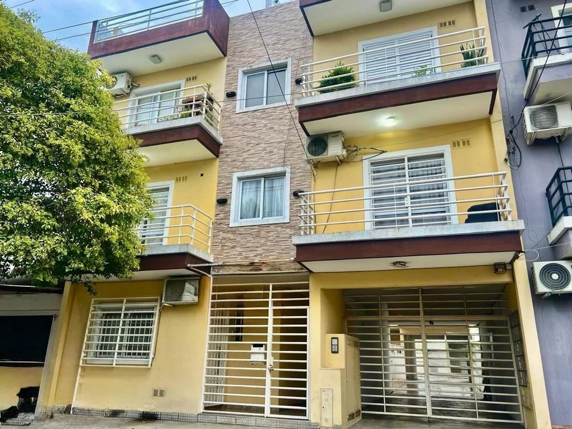 Venta dpto terraza propia 3amb casanova balcon, foto 2