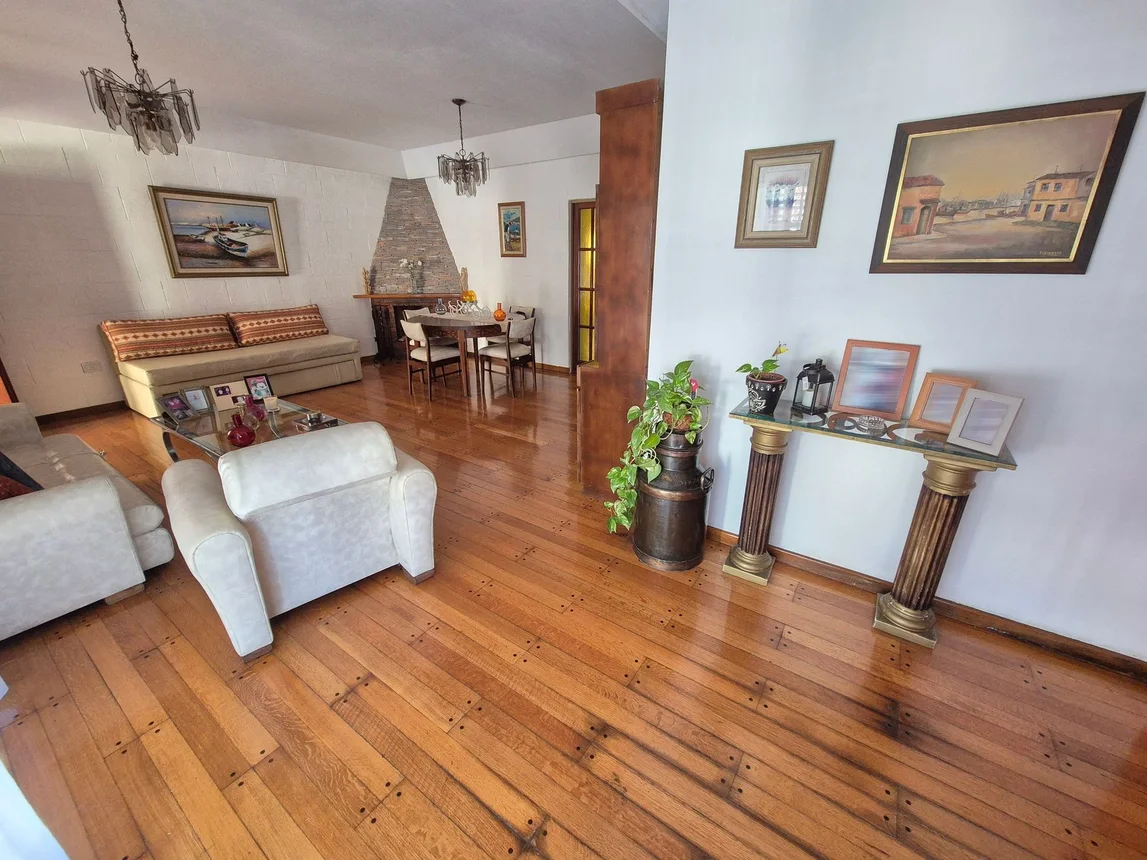 Casa de 4 ambientes en venta en Villa Real, Francisco Bauza 2200, foto 2