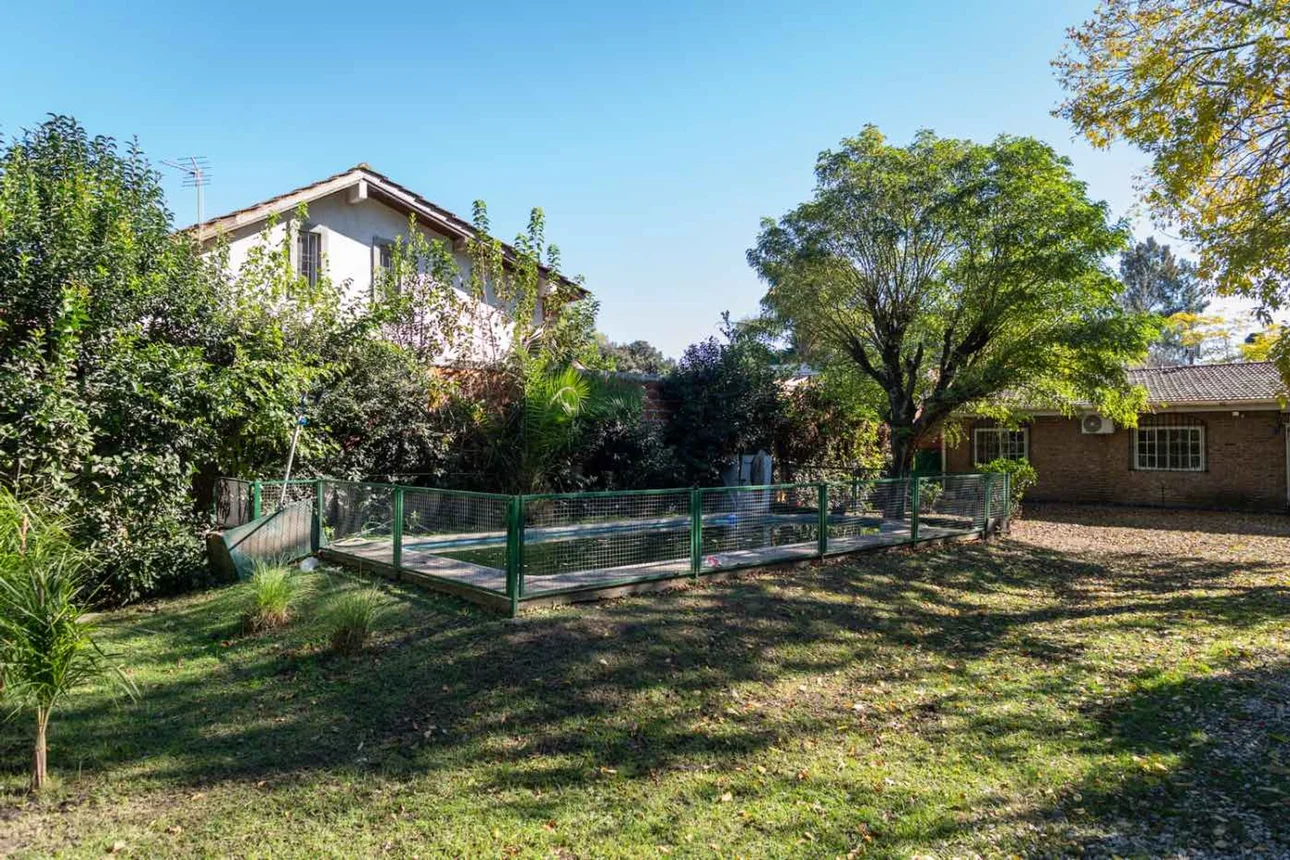 Casa de 3 ambientes en venta en Berazategui, Calle 522 E/ 623 y 624 2300