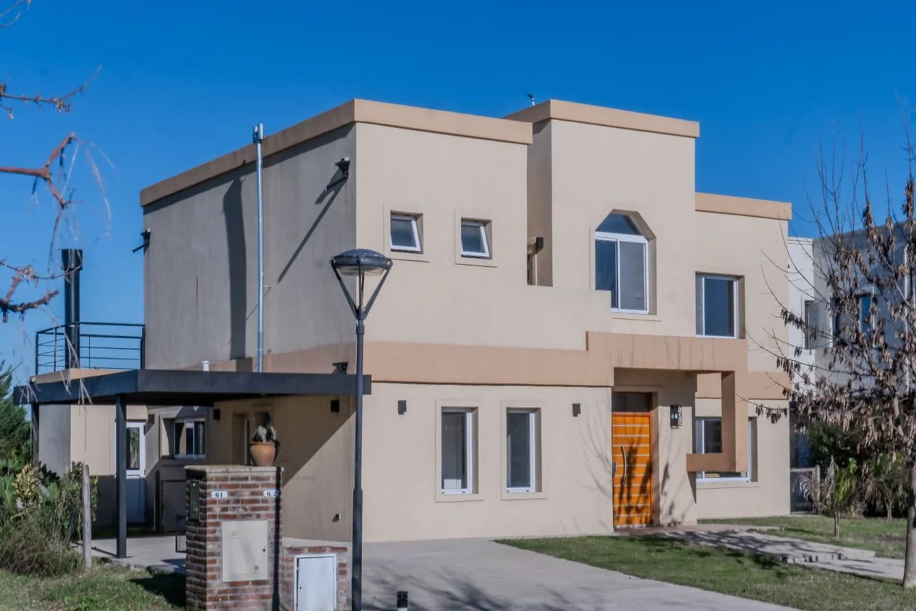 Casa en venta en Belén de Escobar, foto 2
