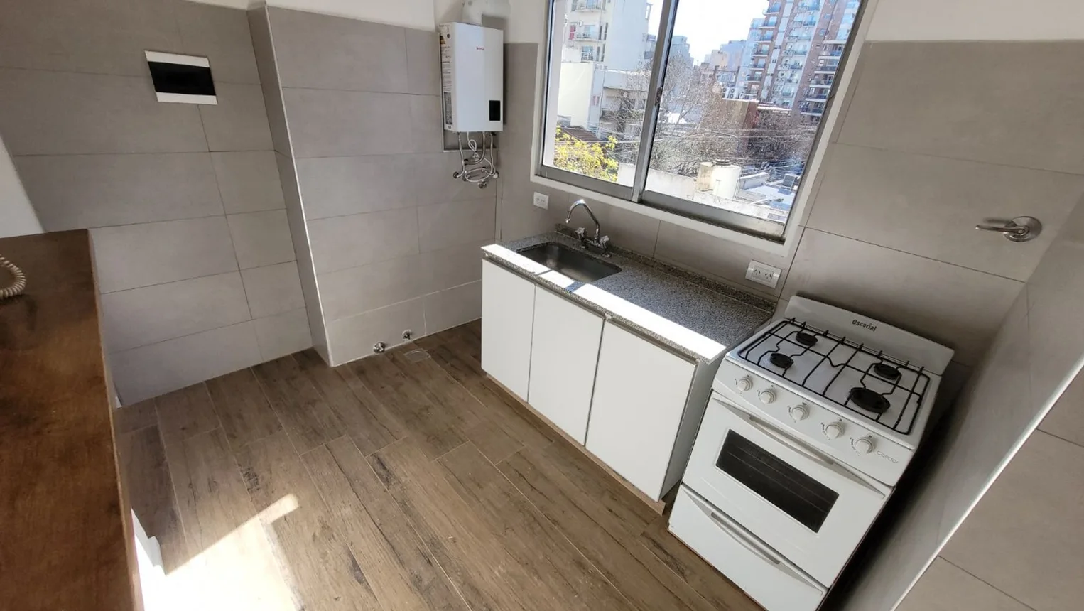 Departamento de 2 ambientes en alquiler en Quilmes, Almirante Brown 400, foto 4