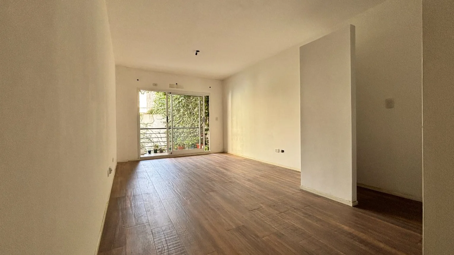 Departamento en alquiler en Flores, Avenida Varela 100