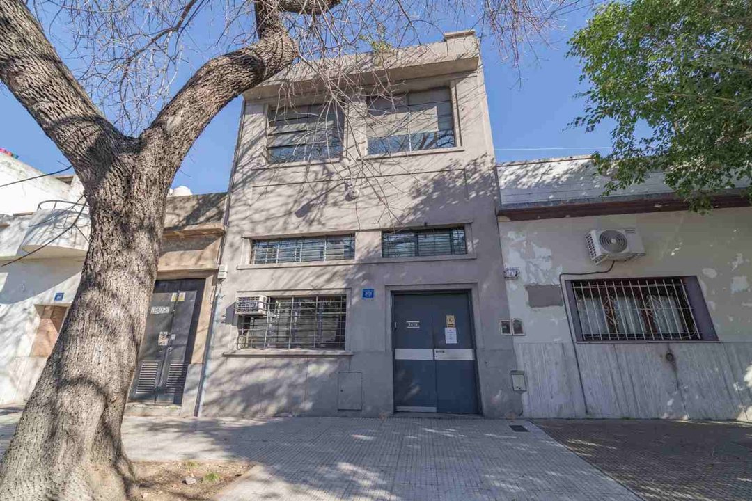 Deposito en VENTA V del Parque 580 m2 2 plantas