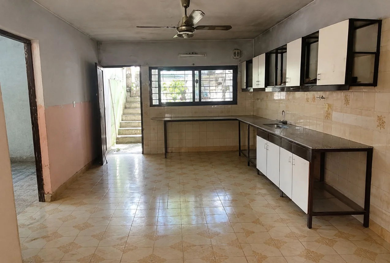 Casa de 4 ambientes en venta en Banfield, Profesor Cid Guidi de Franc 1000, foto 2