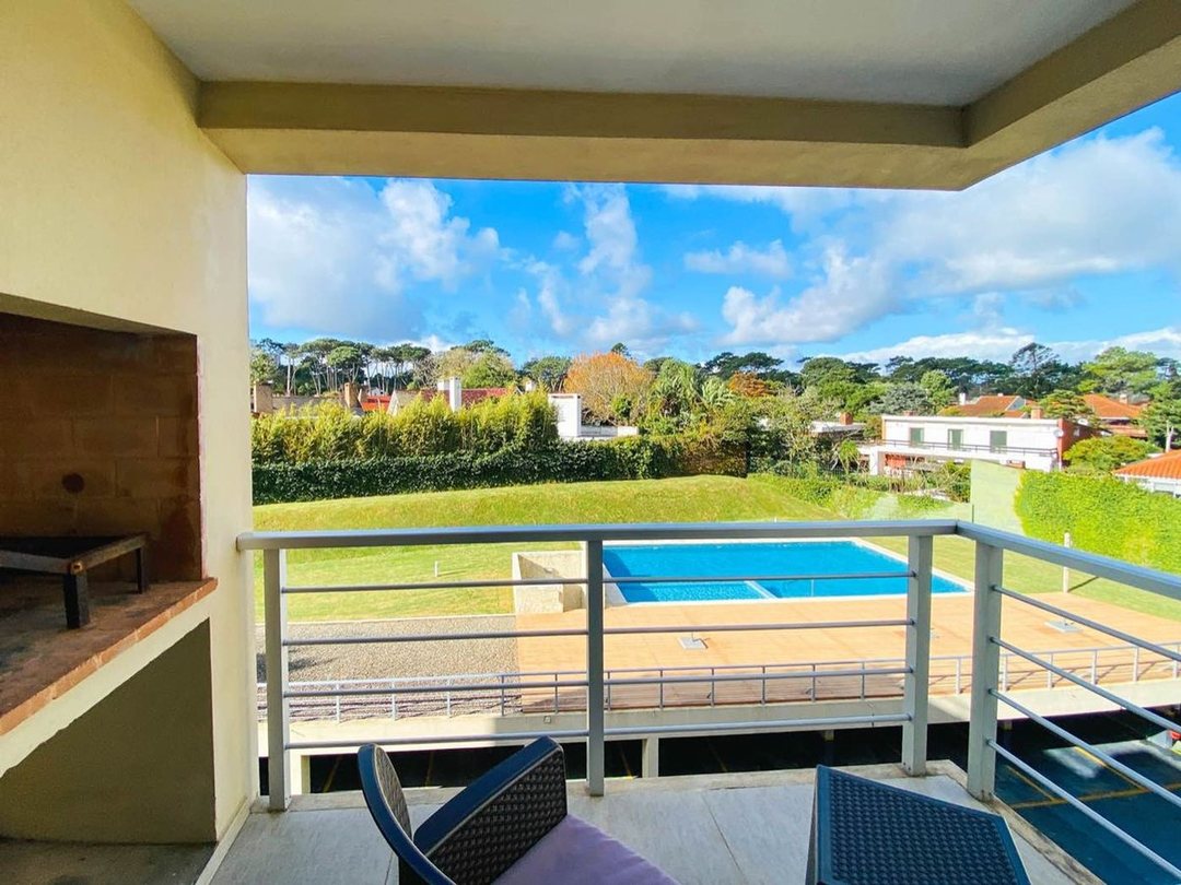 Apartamento en venta Mansa 1 dorm con parrillero