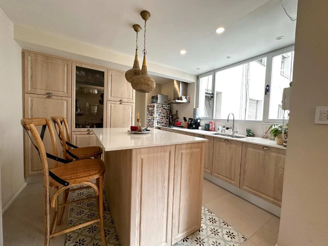 Departamento de 3 ambientes en venta en Retiro, Cerrito 1500