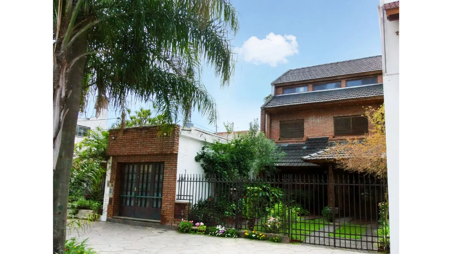 Casa tríplex de 4 ambientes en venta en San Justo, Avenida Presidente Perón 4100