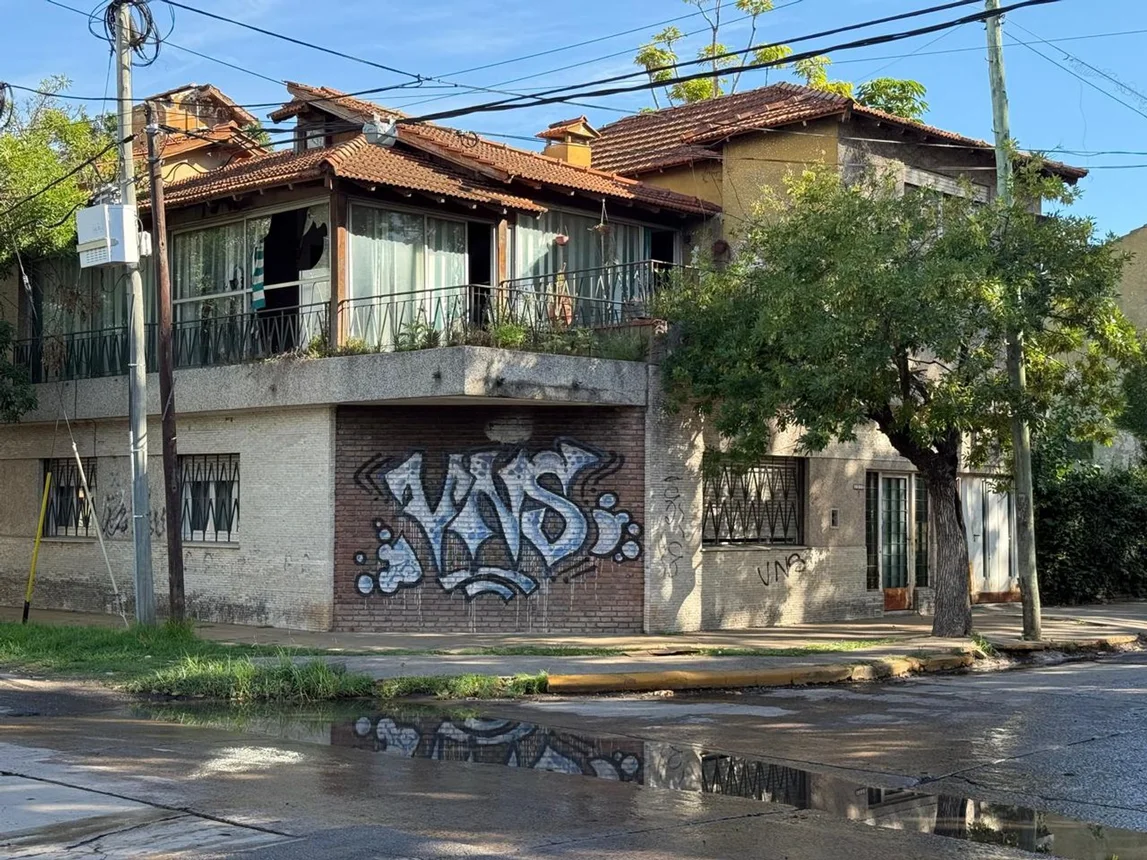 Casa en venta en José C. Paz, Albert Einstein 700