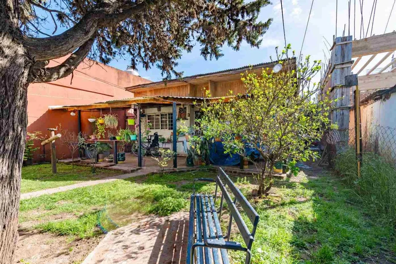 Casa en venta en Villa Luzuriaga, foto 3