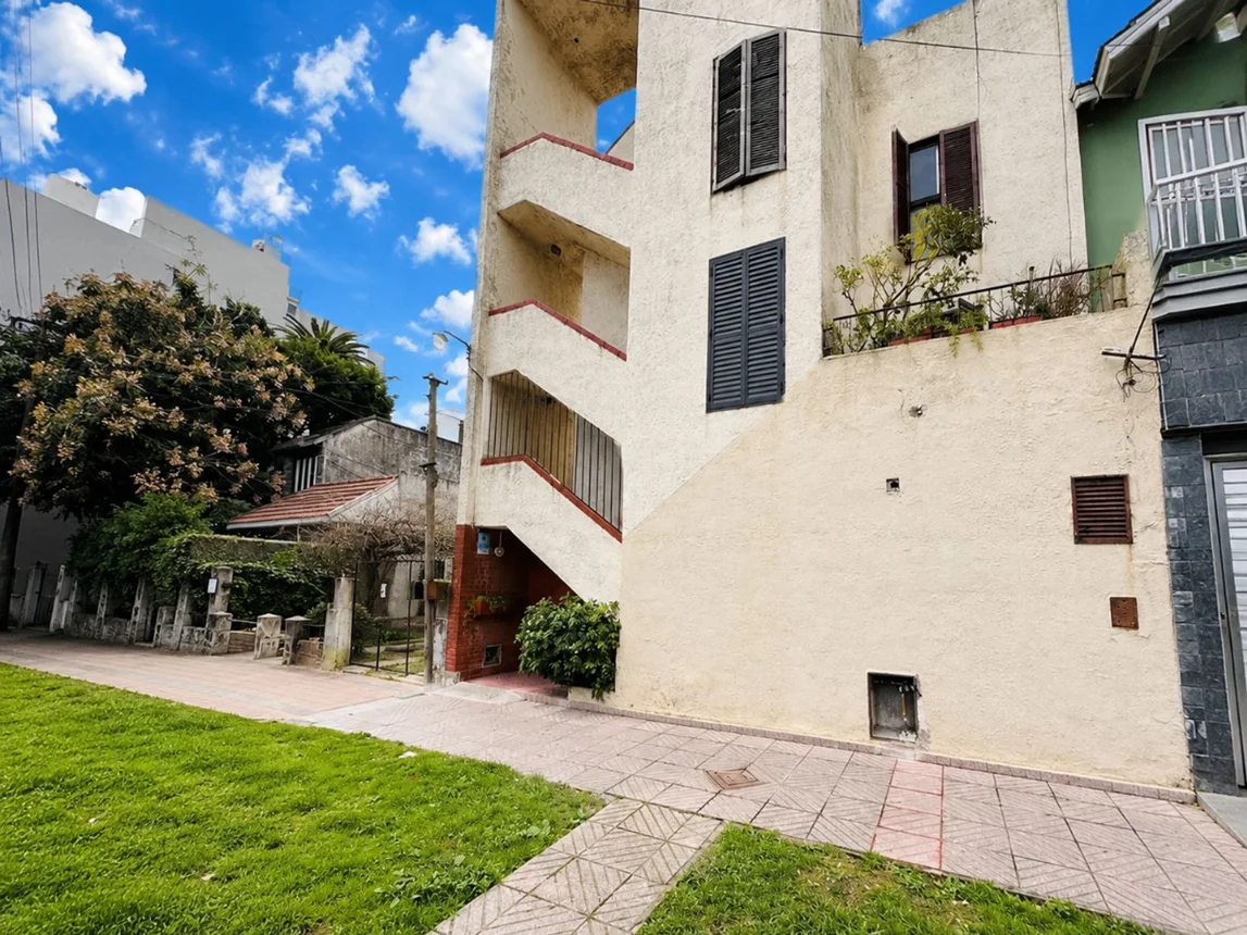 Departamento en venta en Wilde, foto 2