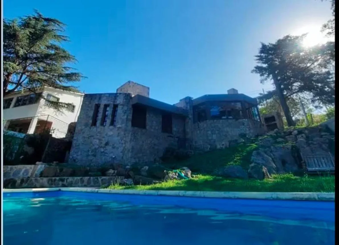 Casa de 8 ambientes en venta en Villa Carlos Paz, Gautier 0, foto 3