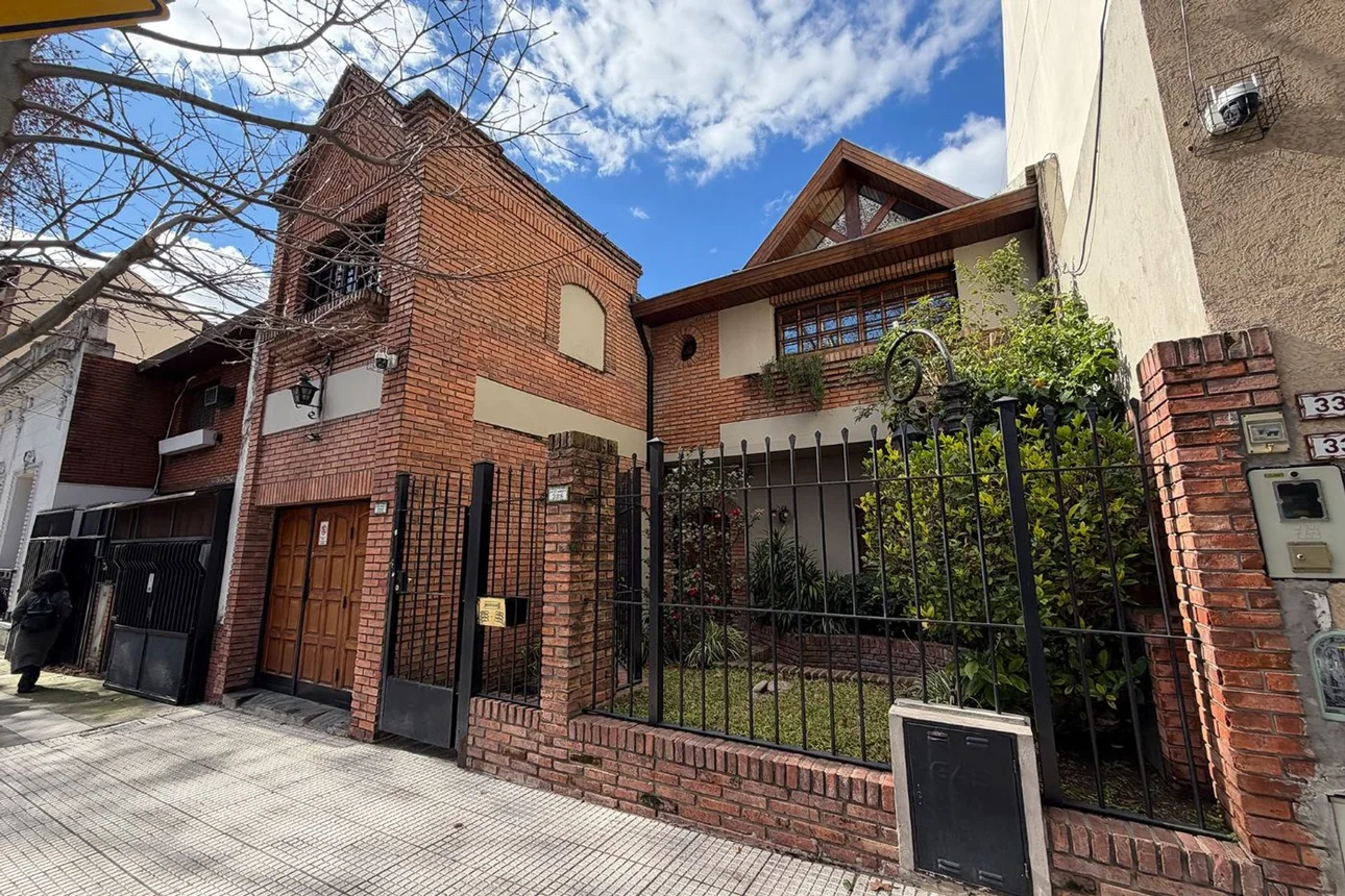 Casa en venta en Flores