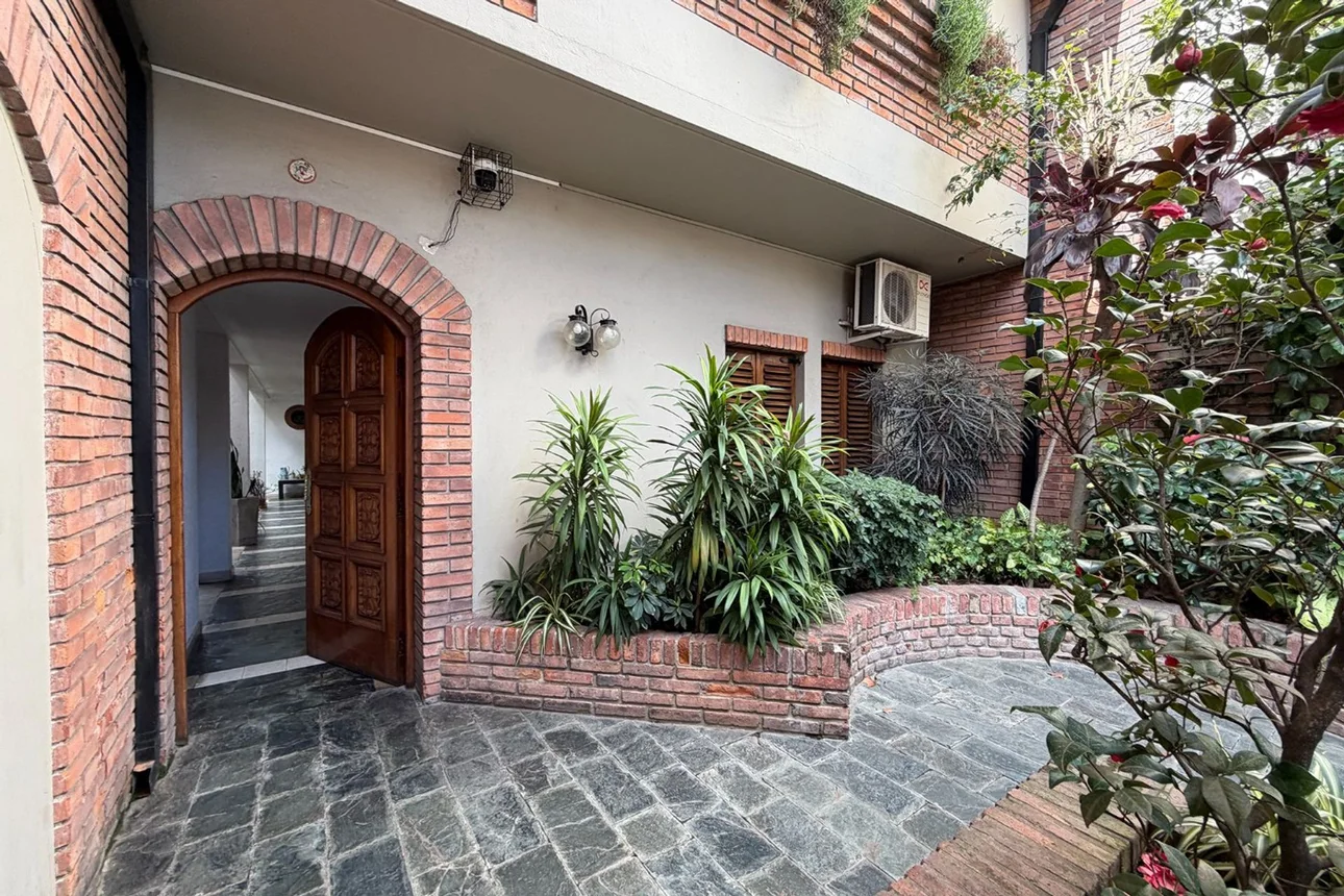 Casa en venta en Flores, foto 2