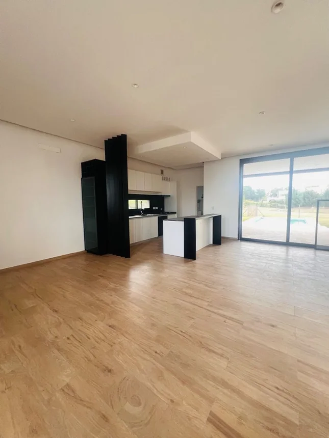 Casa en venta en Pilar, foto 4