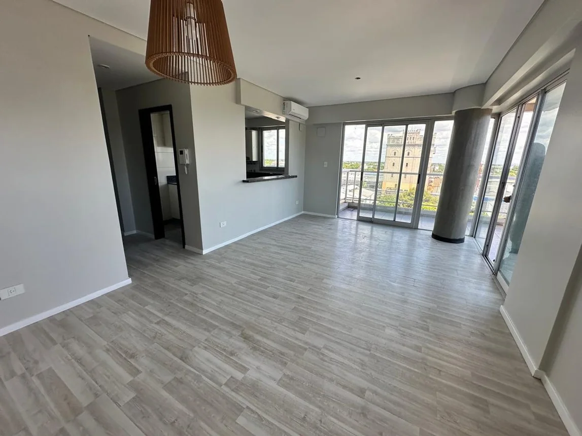 Departamento de 3 ambientes en venta en Quilmes, Avenida Hipólito Yrigoyen 900