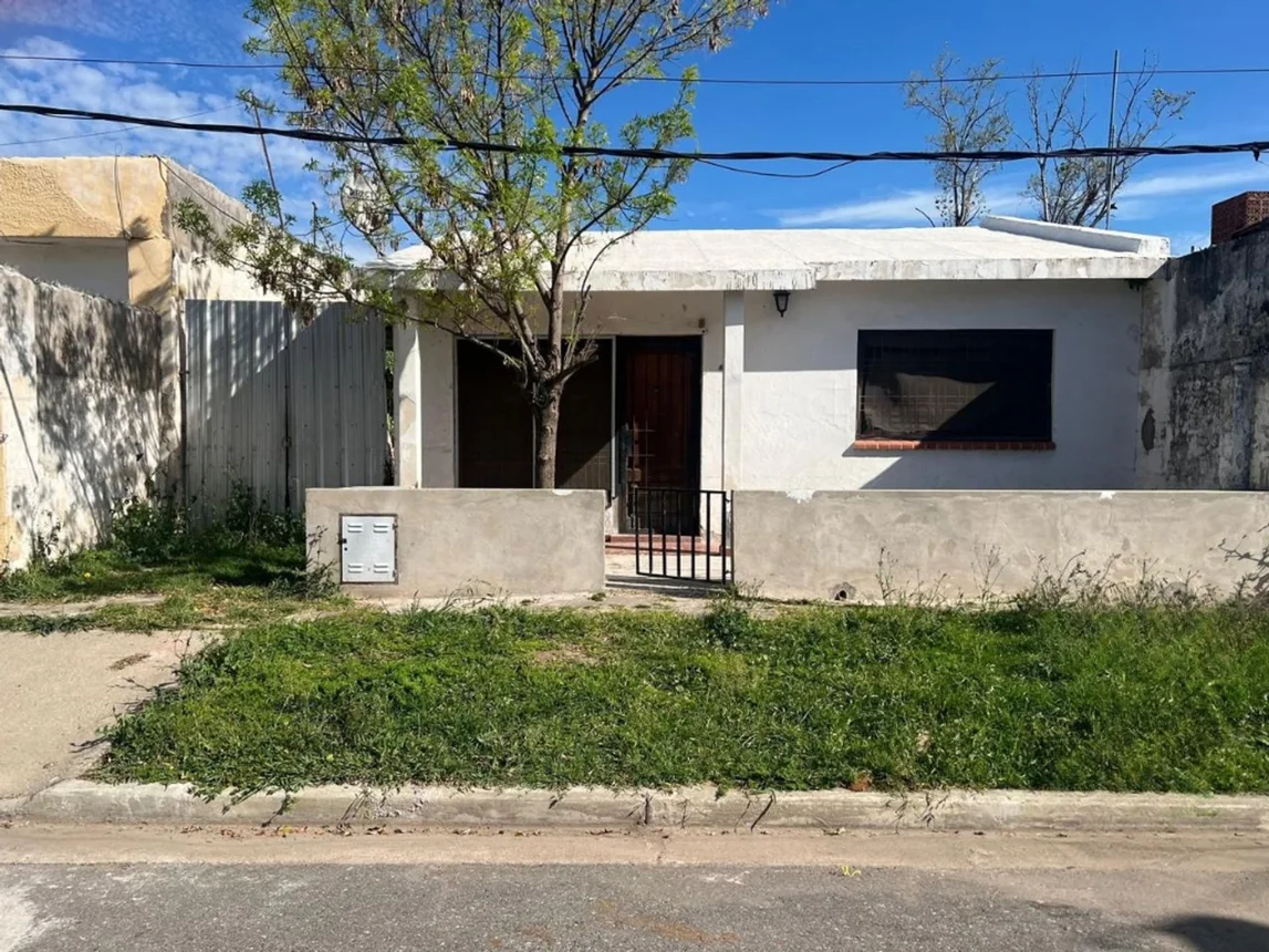 Casa de 3 ambientes en venta en Rosario, Pasaje Conesa 6400